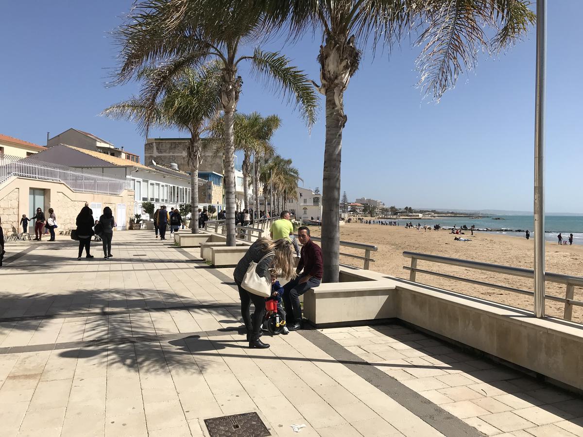 Вилла La Terrazza Sul Porto Марина-ди-Рагуза Экстерьер фото